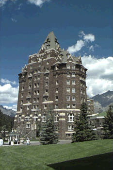 Banff Hotel.gif (60529 bytes)