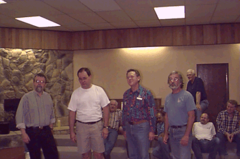 Dave Singing.gif (60400 bytes)
