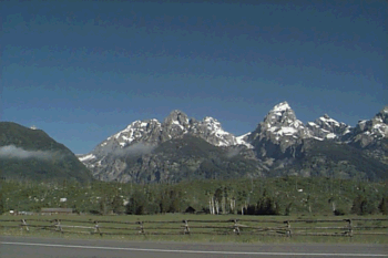 tetons1.gif (46776 bytes)
